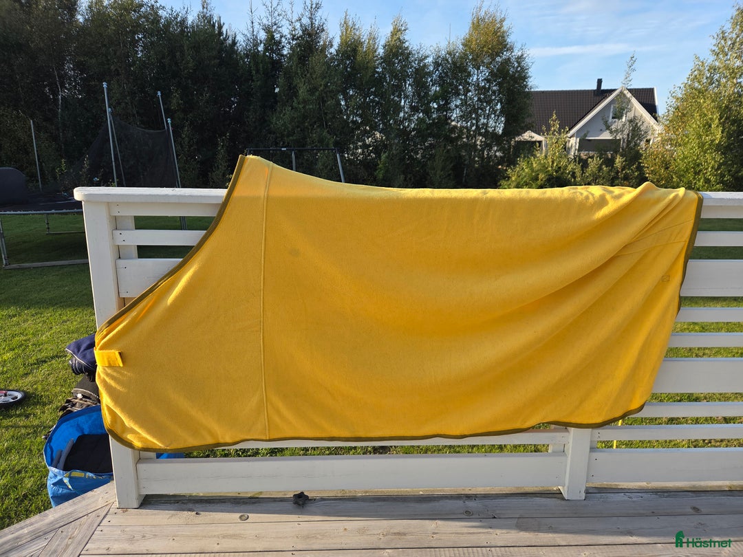 Täcken hästutrustning till salu: Olika hästtäcken  i Kalmar - Annons 4