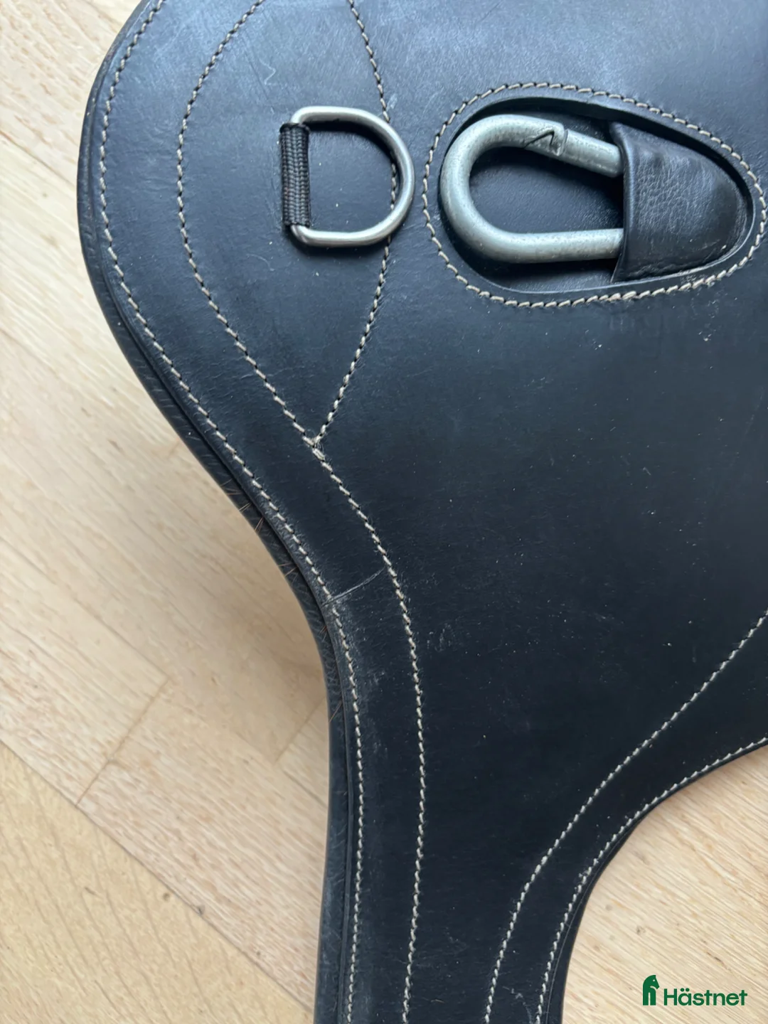 Sadeltillbehör hästutrustning till salu: Lippo hoppgjord magplatta - Annons 2