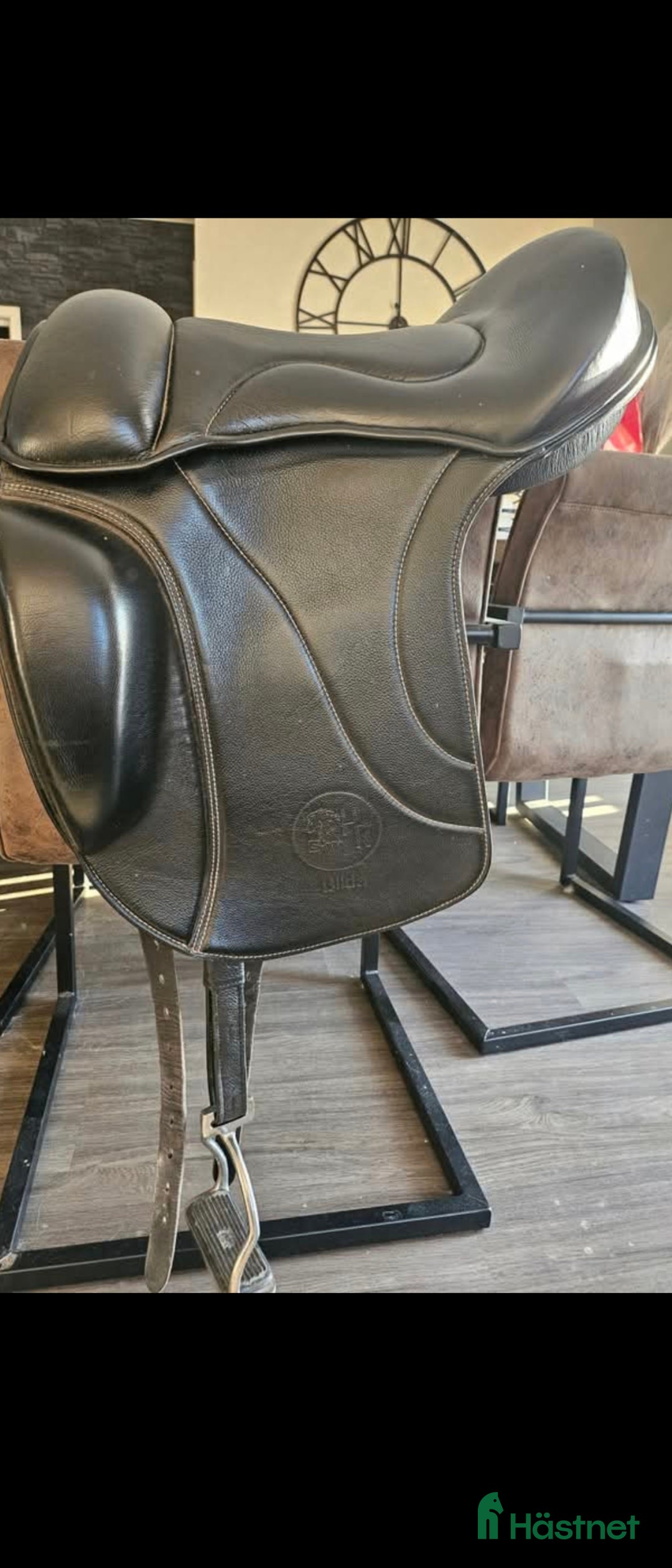 Sadlar hästutrustning HR Blida bomlös 17.5 tum - Annons 5