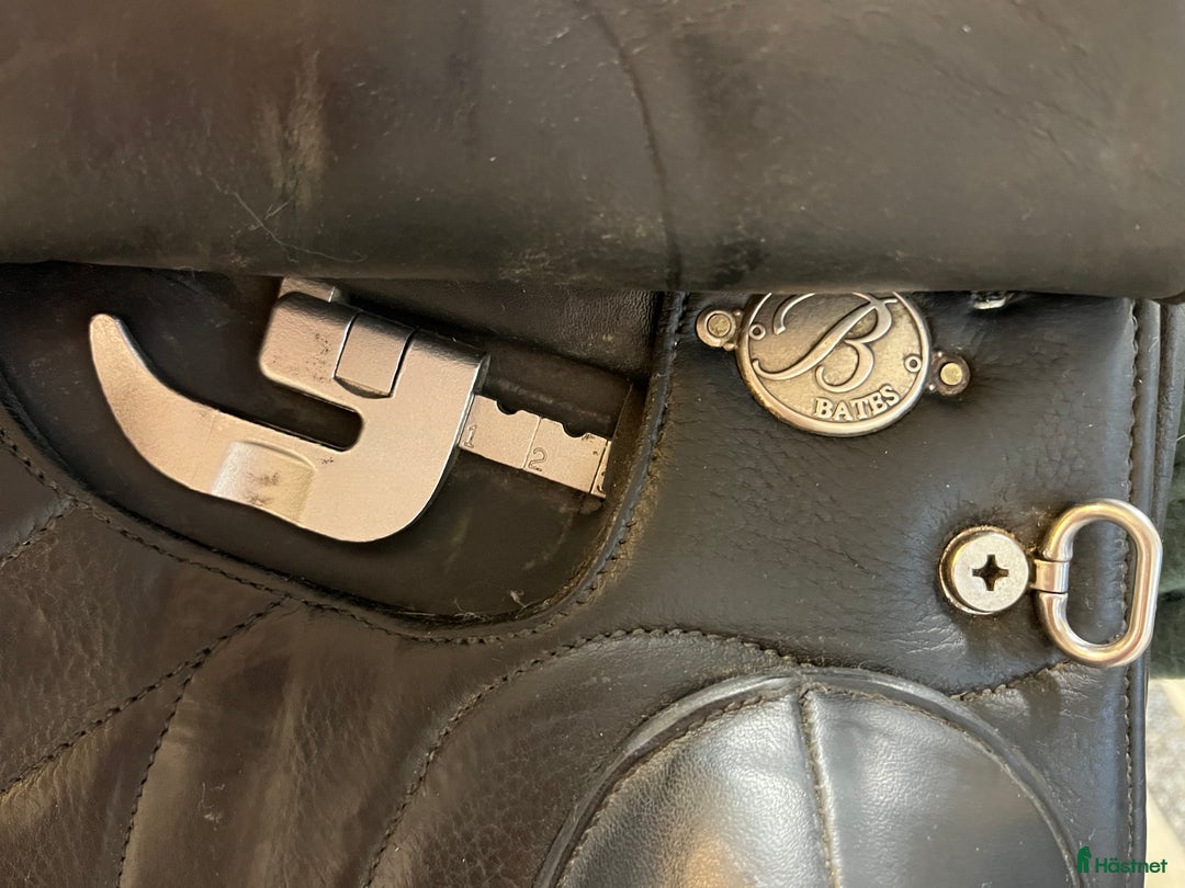 Sadlar hästutrustning till salu: Välvårdad Bates Innova mono + i Segersta - Annons 6