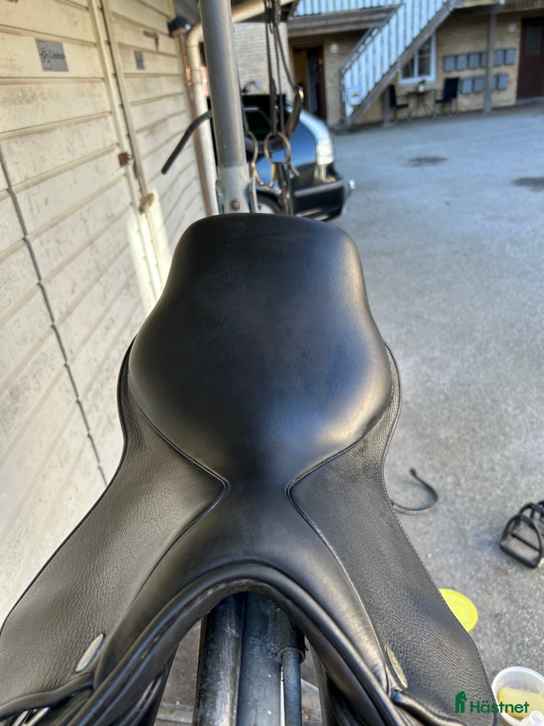 Sadlar hästutrustning till salu: Hoppsadel Santa Cruz 17” i Karlshamn - Annons 3