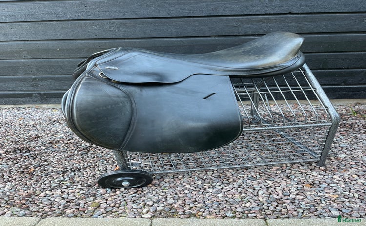 Sadlar hästutrustning till salu i Ljungbyholm - Annons 14