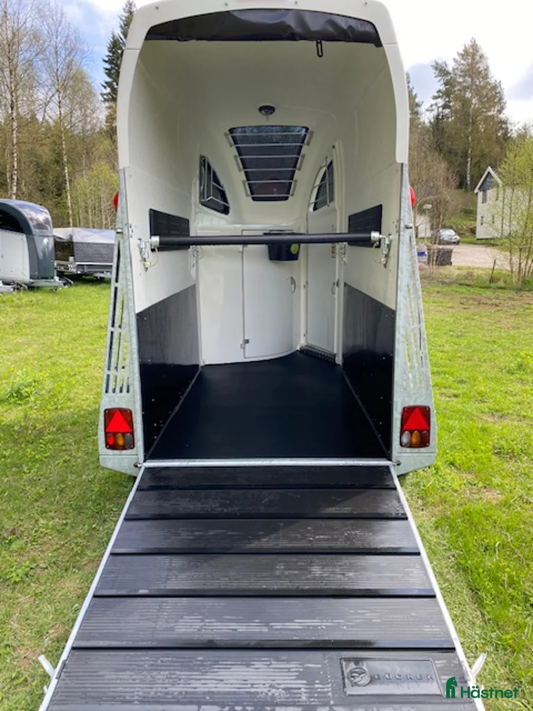 Hästtransporter  fordon & transport till salu: Hästtransport Clear round  i Kinnarumma - Annons 4