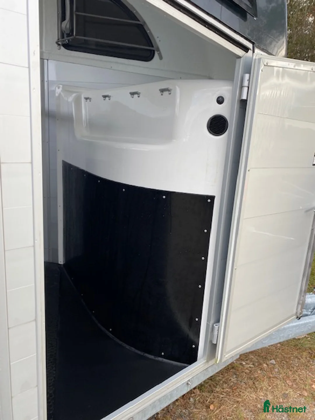 Hästtransporter  fordon & transport till salu: Hästtransport Clear round  i Kinnarumma - Annons 9