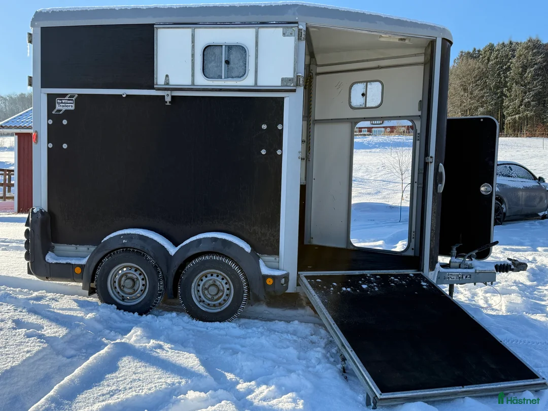 Hästtransporter  fordon & transport till salu: Ifor Williams HB511 med frontutlastning, 2016 i Laholm - Annons 8