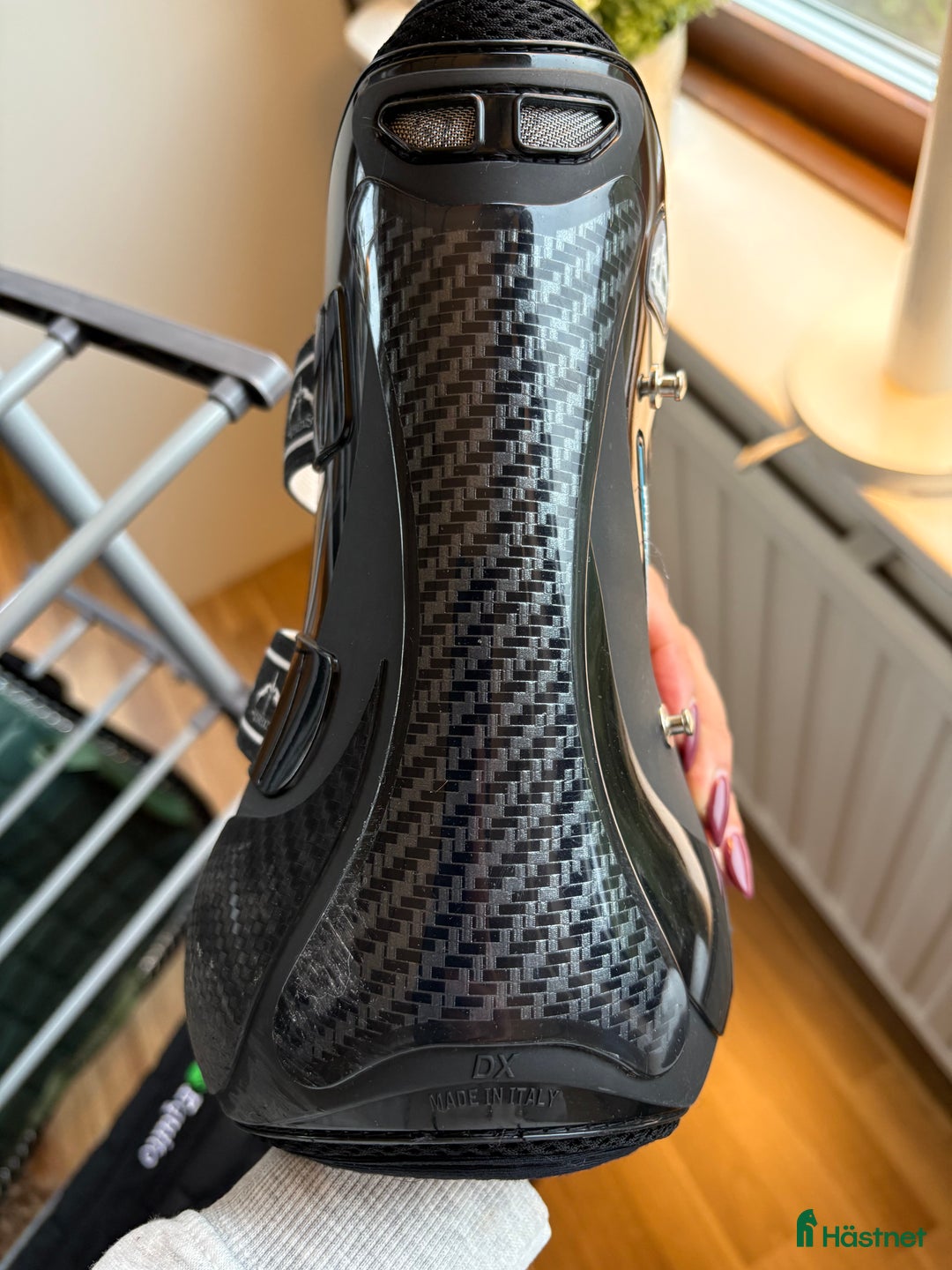 Benskydd hästutrustning till salu: Svarta Veredus carbon gel Vento M i Grangärde - Annons 4