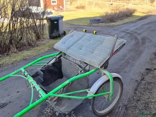 Körvagnar körning till salu: Äldre Huddik rockard - Annons 1