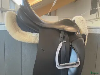 Sadlar hästutrustning Prestige hippo dressage 17” i Brastad - Annons 11