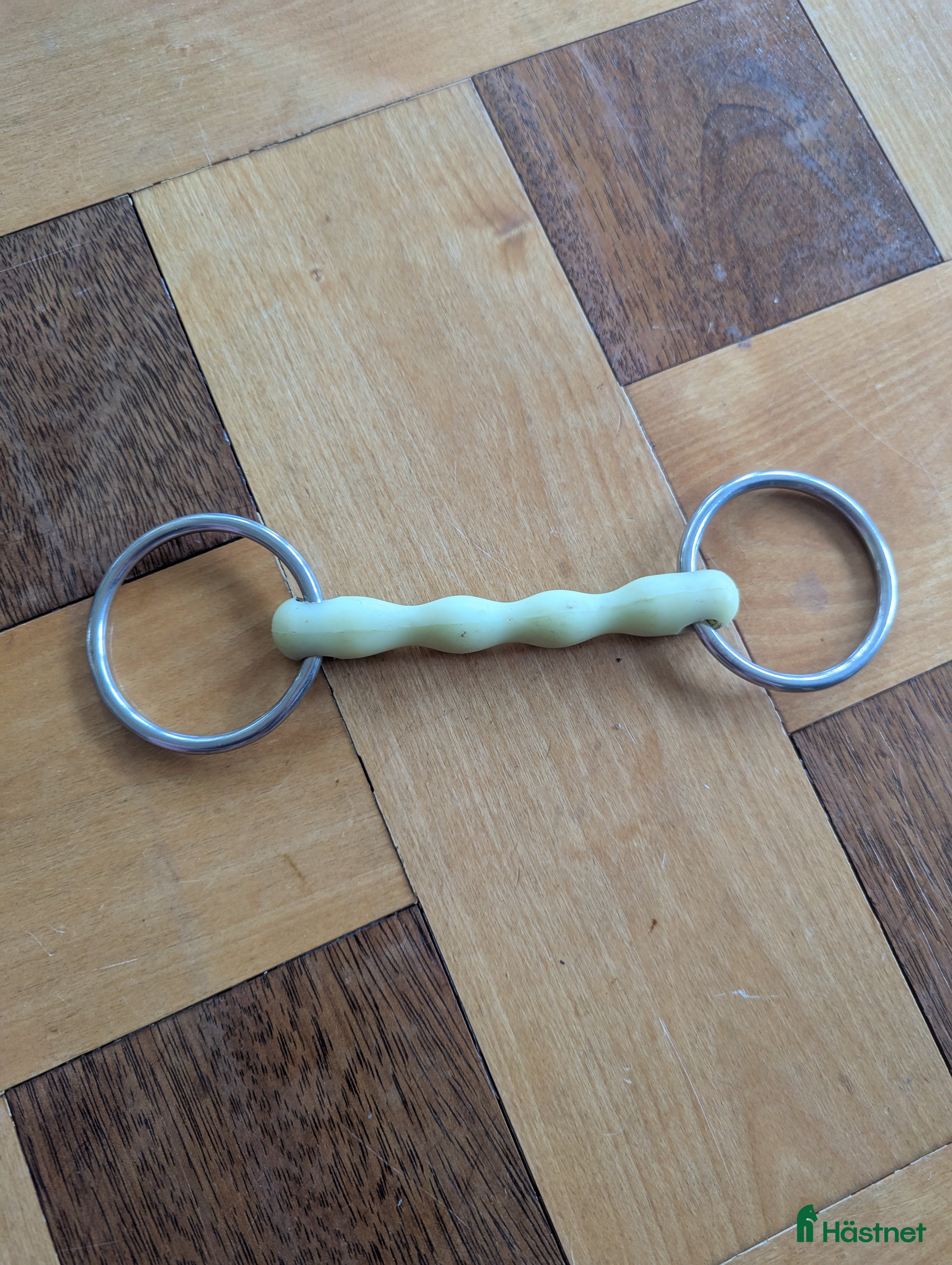 Bett hästutrustning till salu: Äppelbett i Ås - Annons 5