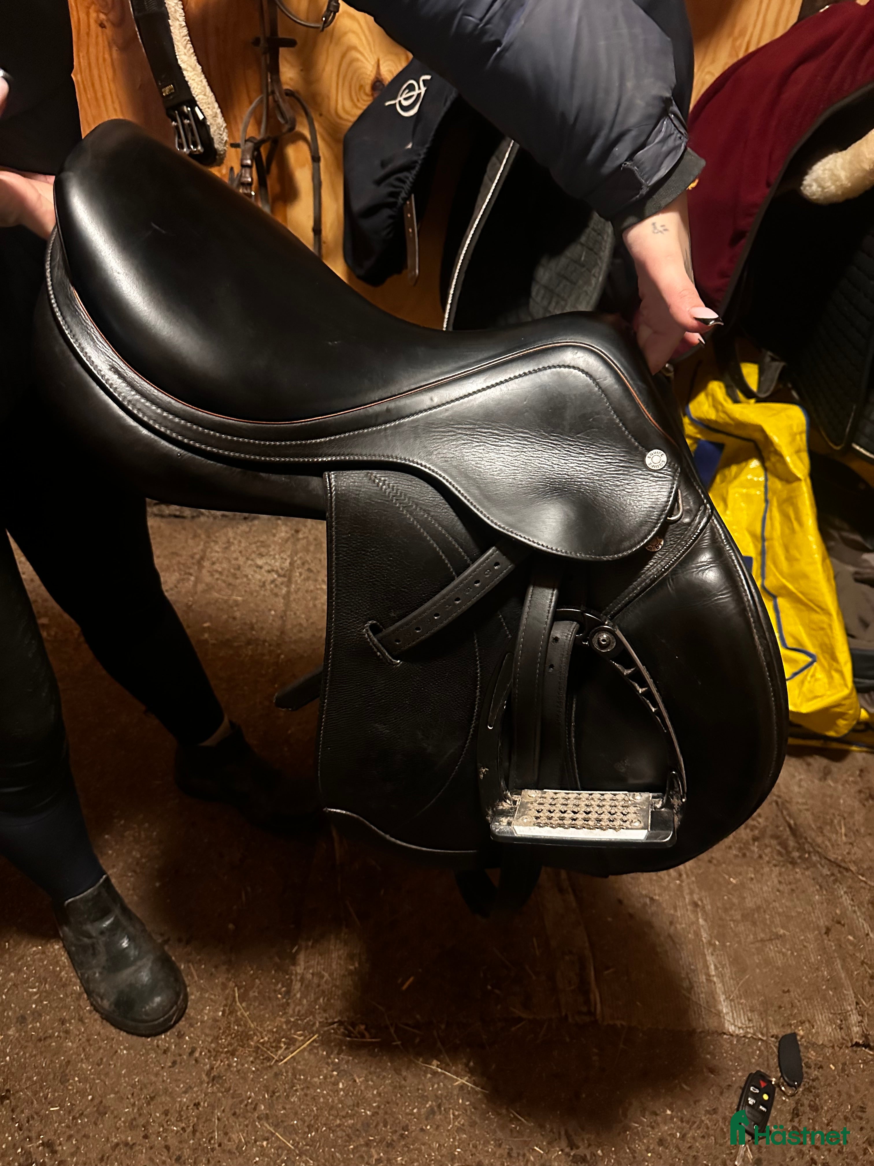 Sadlar hästutrustning Equipe Linnea  - Annons 1