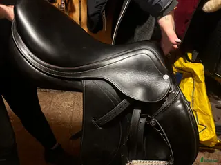 Sadlar hästutrustning Equipe Linnea - Annons 1