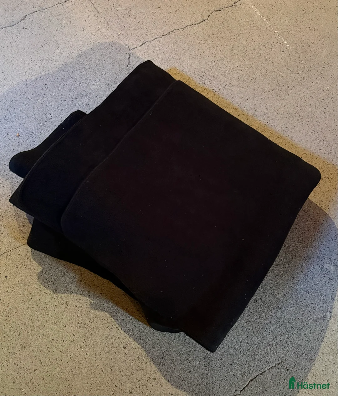 Täcken hästutrustning till salu: Kentucky filt i nyskick  i Huskvarna - Annons 3