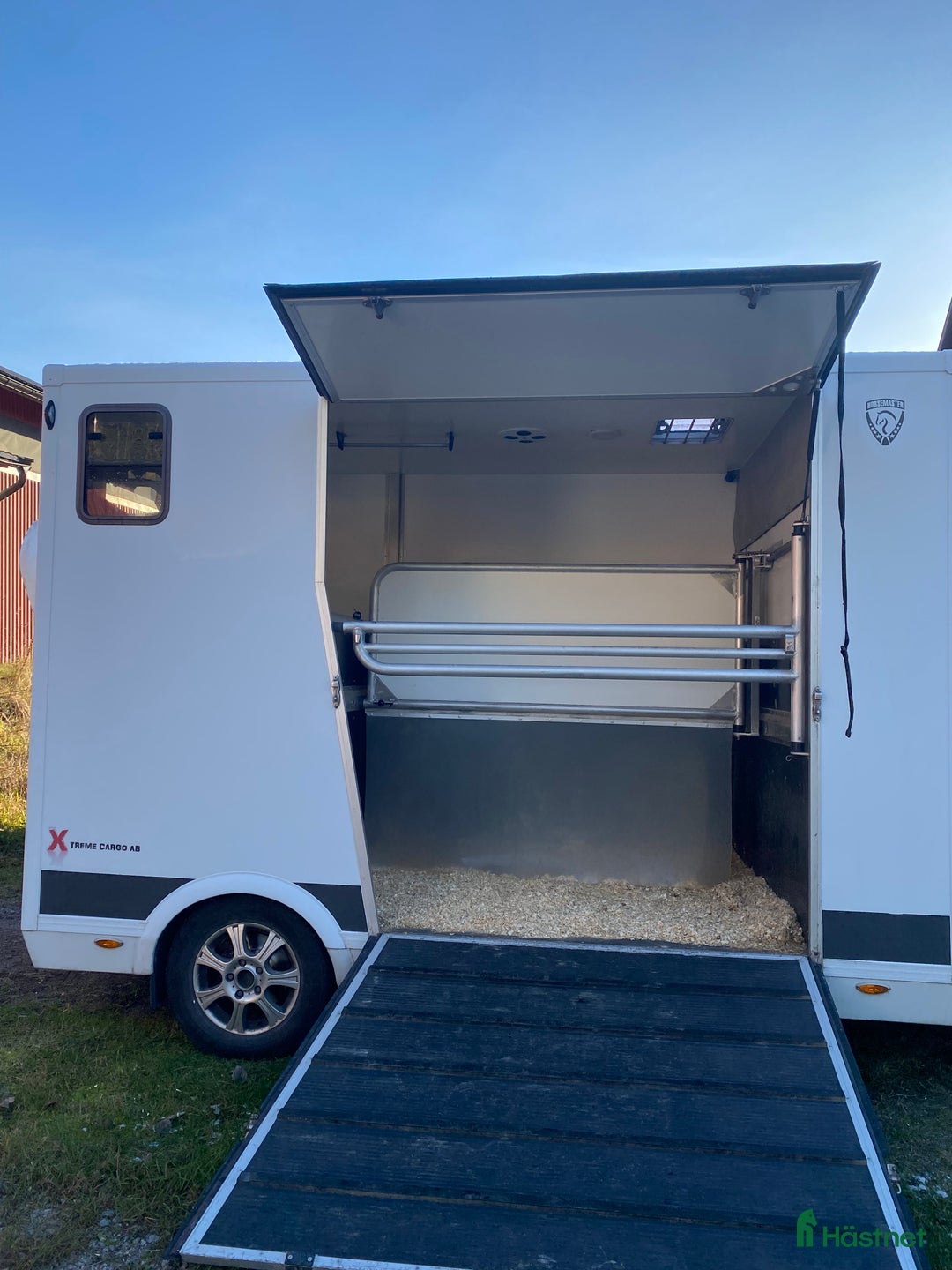 Hästlastbilar  fordon & transport till salu: B-korts hästlastbil med hög lastvikt i Norrköping - Annons 3