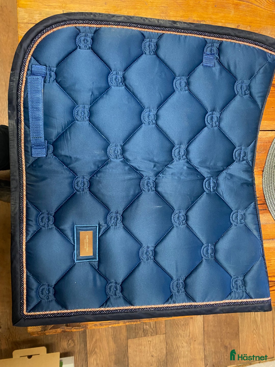 Schabrak & Vojlockar hästutrustning till salu: Es och Ps dressyrschabrak i Söderköping - Annons 3