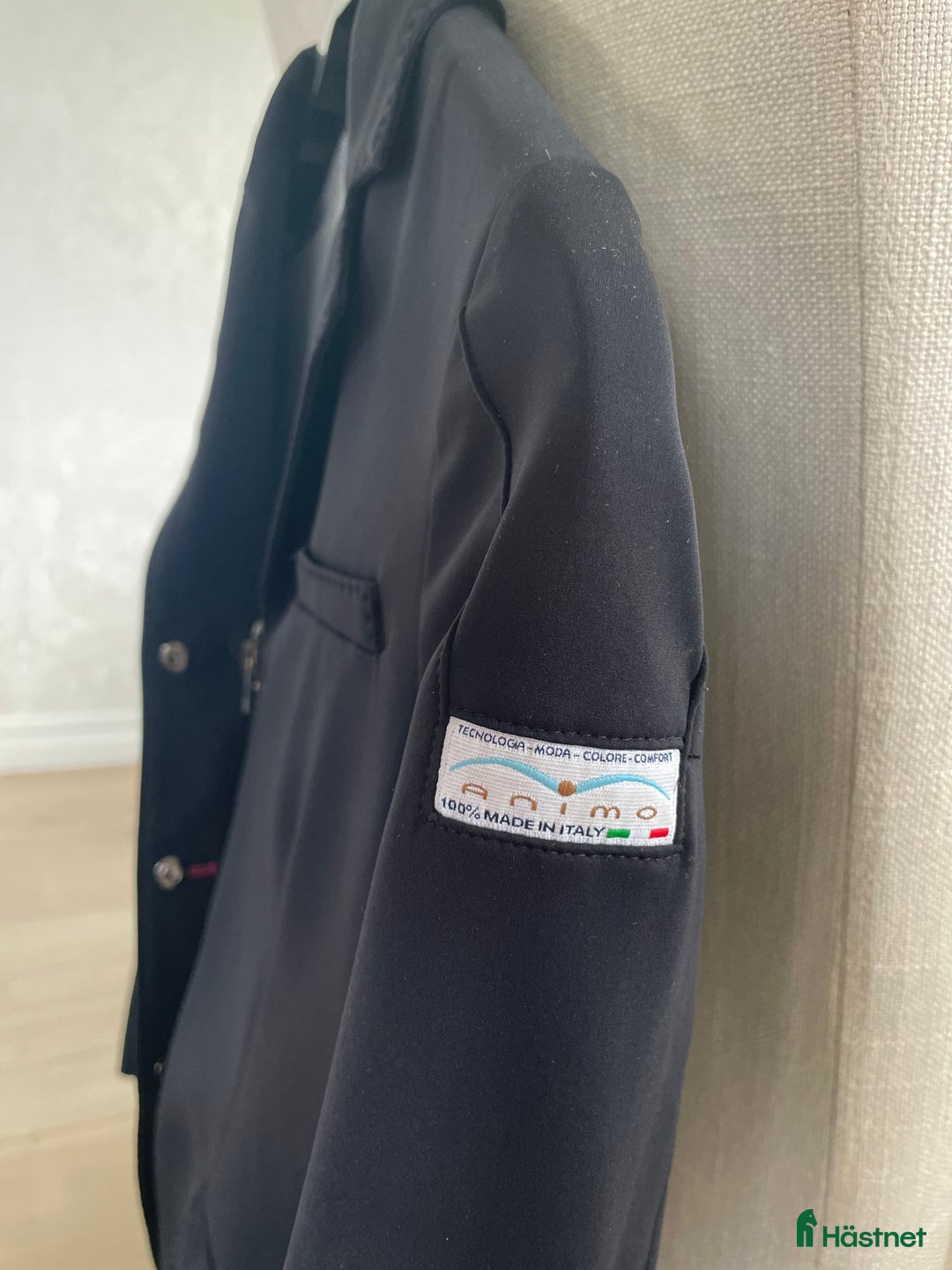 Jackor & Kavajer ryttarutrustning till salu: Animo kavaj i Rolfstorp - Annons 4