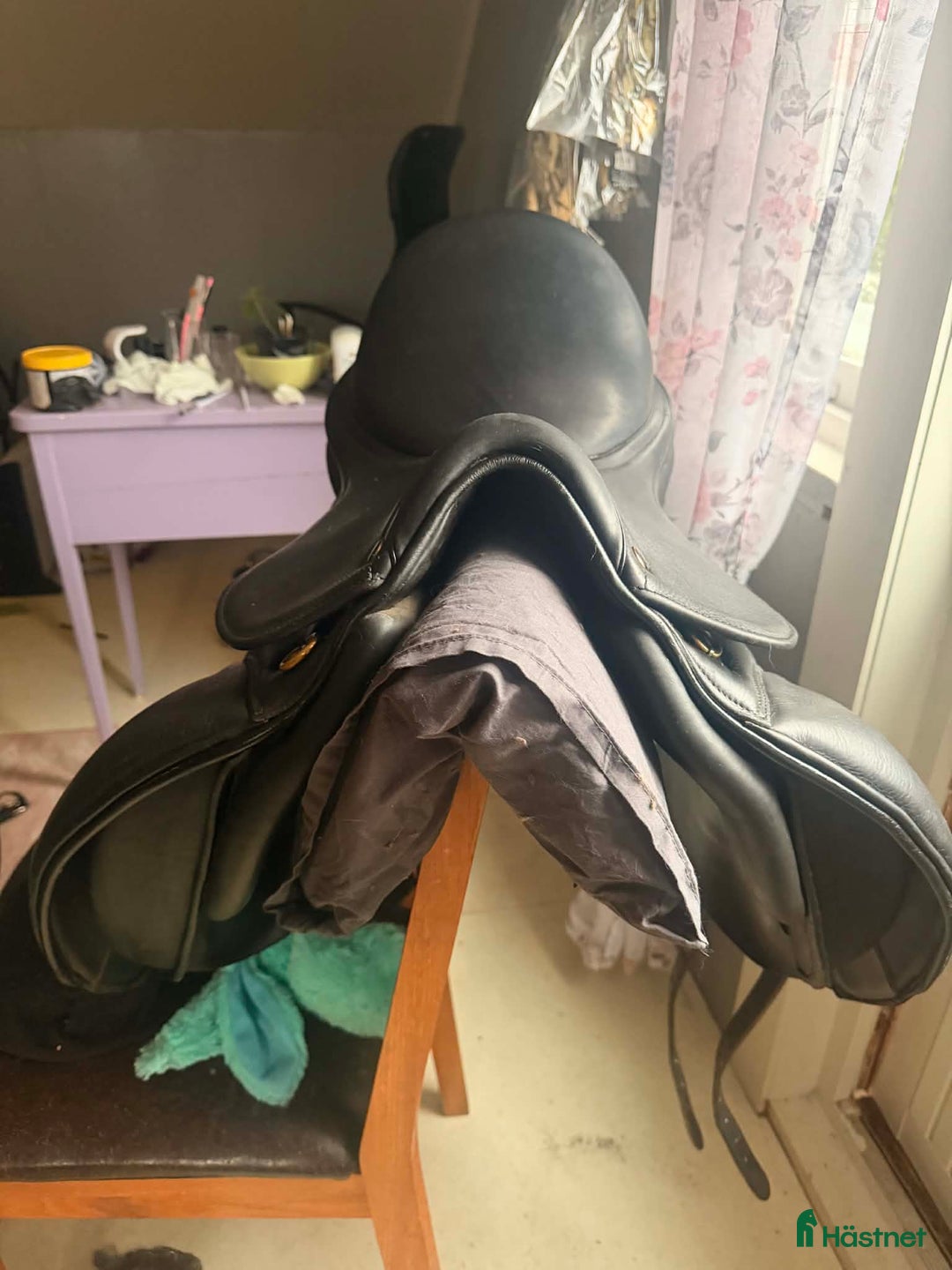 Sadlar hästutrustning till salu: Töltrider Djupur 17' i Söderala - Annons 3