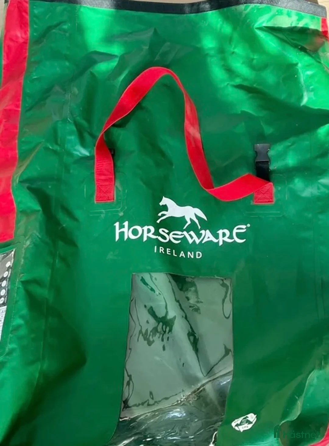 Täcken hästutrustning till salu: 	 Rambo Supreme Vary-Layer Heavy 450 g - Annons 5