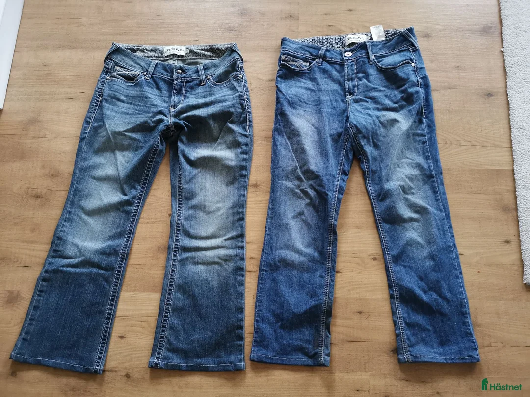 Ridbyxor ryttarutrustning till salu: Ariat jeans  - Annons 1