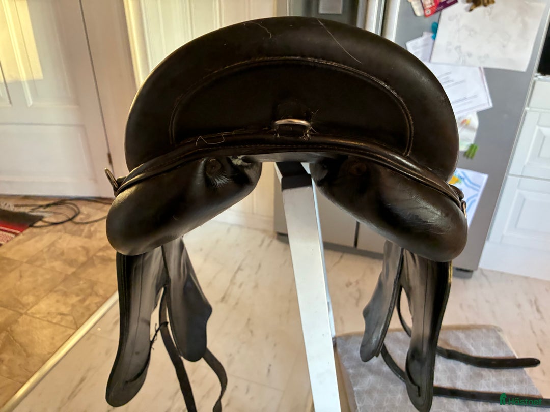 Sadlar hästutrustning till salu: Topreiter fint skick i Sollerön - Annons 8