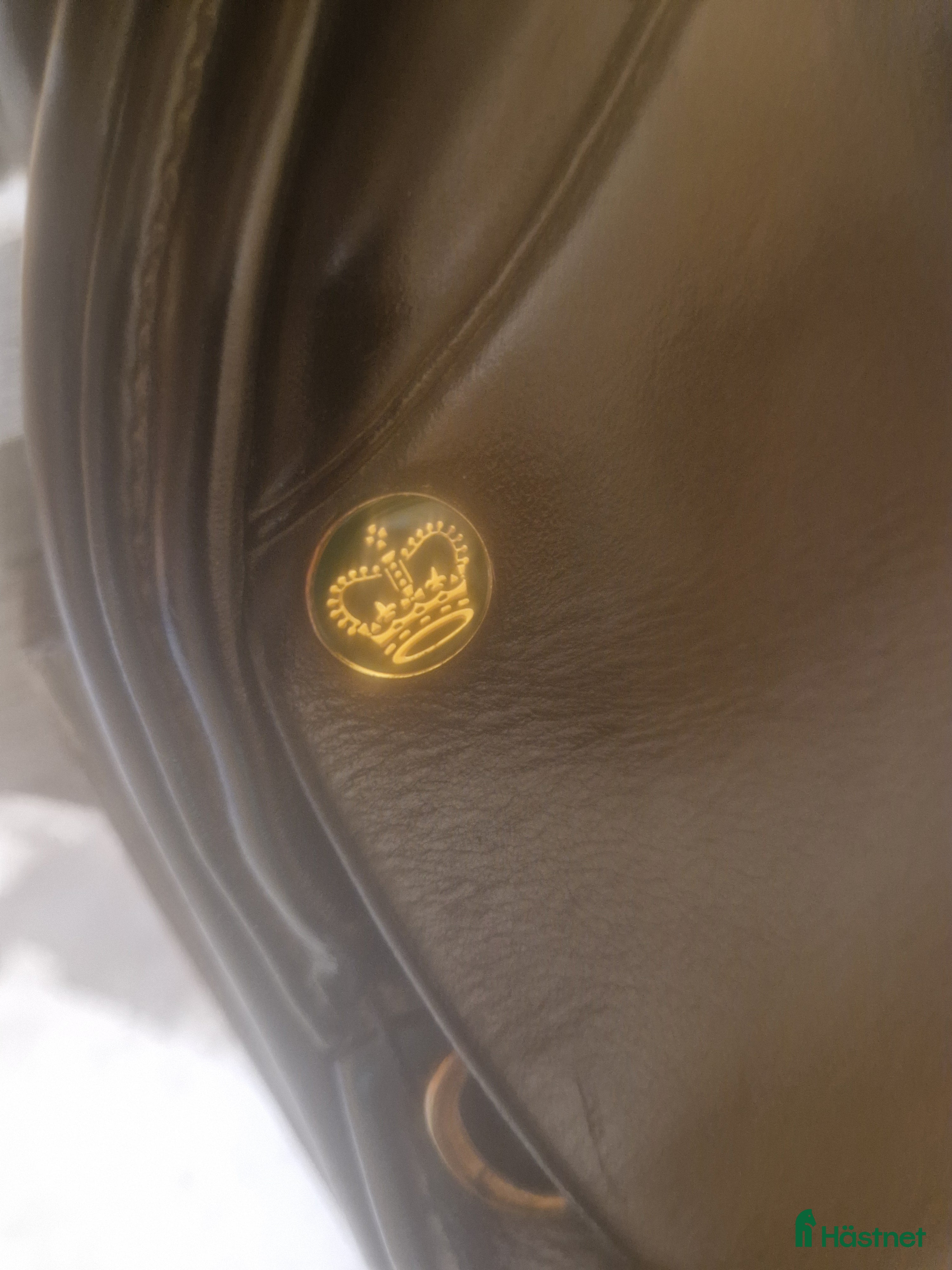 Sadlar hästutrustning till salu: Dressyrsadel - sänkt pris! i Bollnäs - Annons 1