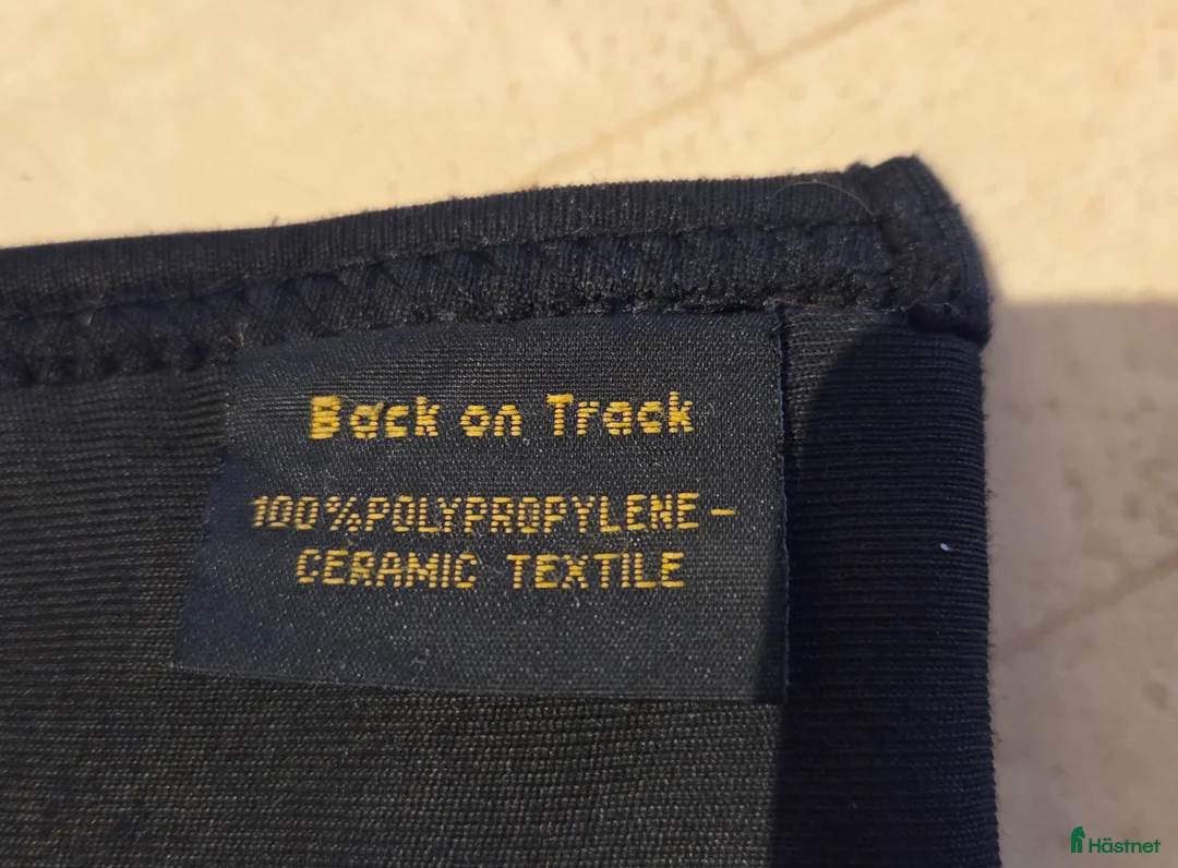 Benskydd hästutrustning till salu: Back on Track benpaddar Classic i Hudiksvall - Annons 3