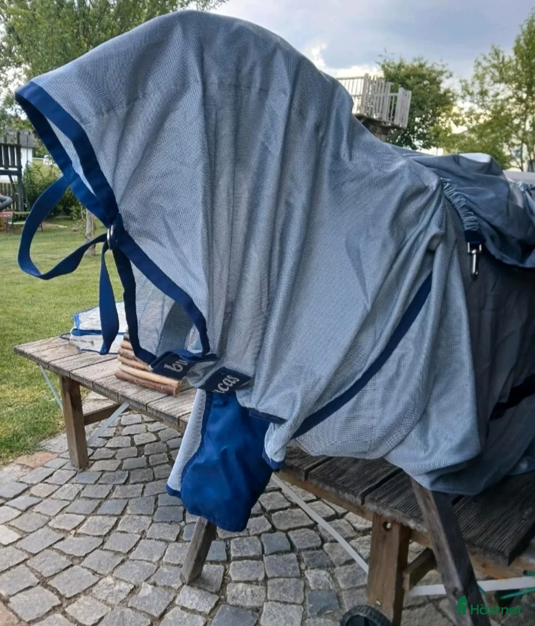 Täcken hästutrustning till salu: Buzz-Off Full Neck 140cn - Annons 2