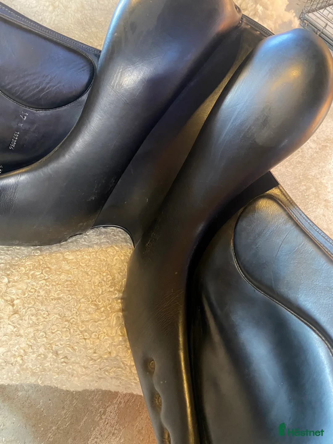 Sadlar hästutrustning till salu: Equipe Emporio 17” dressyrsadel  - Annons 7