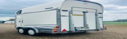 Hästtransporter  fordon & transport till salu: Thule Excellent Grand Prix - Annons 3