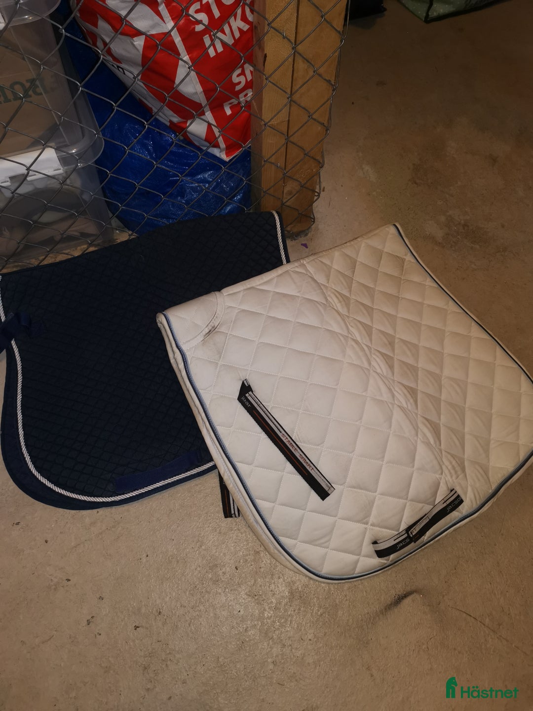 Sadeltillbehör hästutrustning till salu: Gärna paketförsäljning till ex ridskola.  - Annons 7