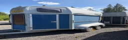 Hästtransporter  fordon & transport till salu: Låg totalvikt + nybesiktad! Thule Star Safir - Annons 3