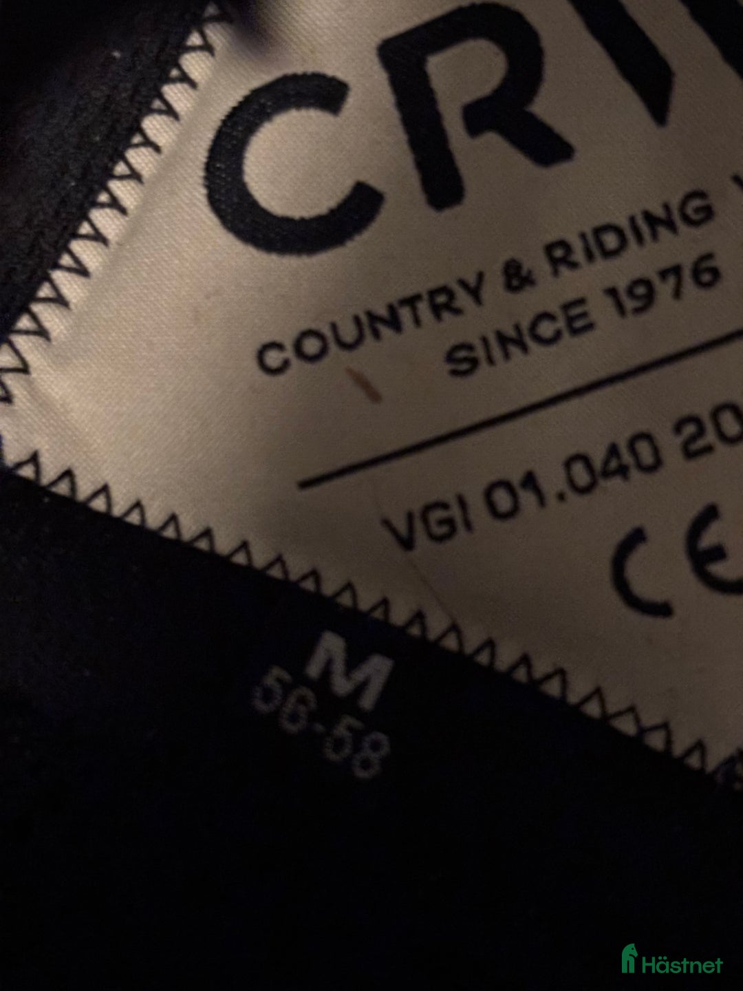 Hjälmar ryttarutrustning till salu: Hjälm från CRW i Östersund - Annons 2