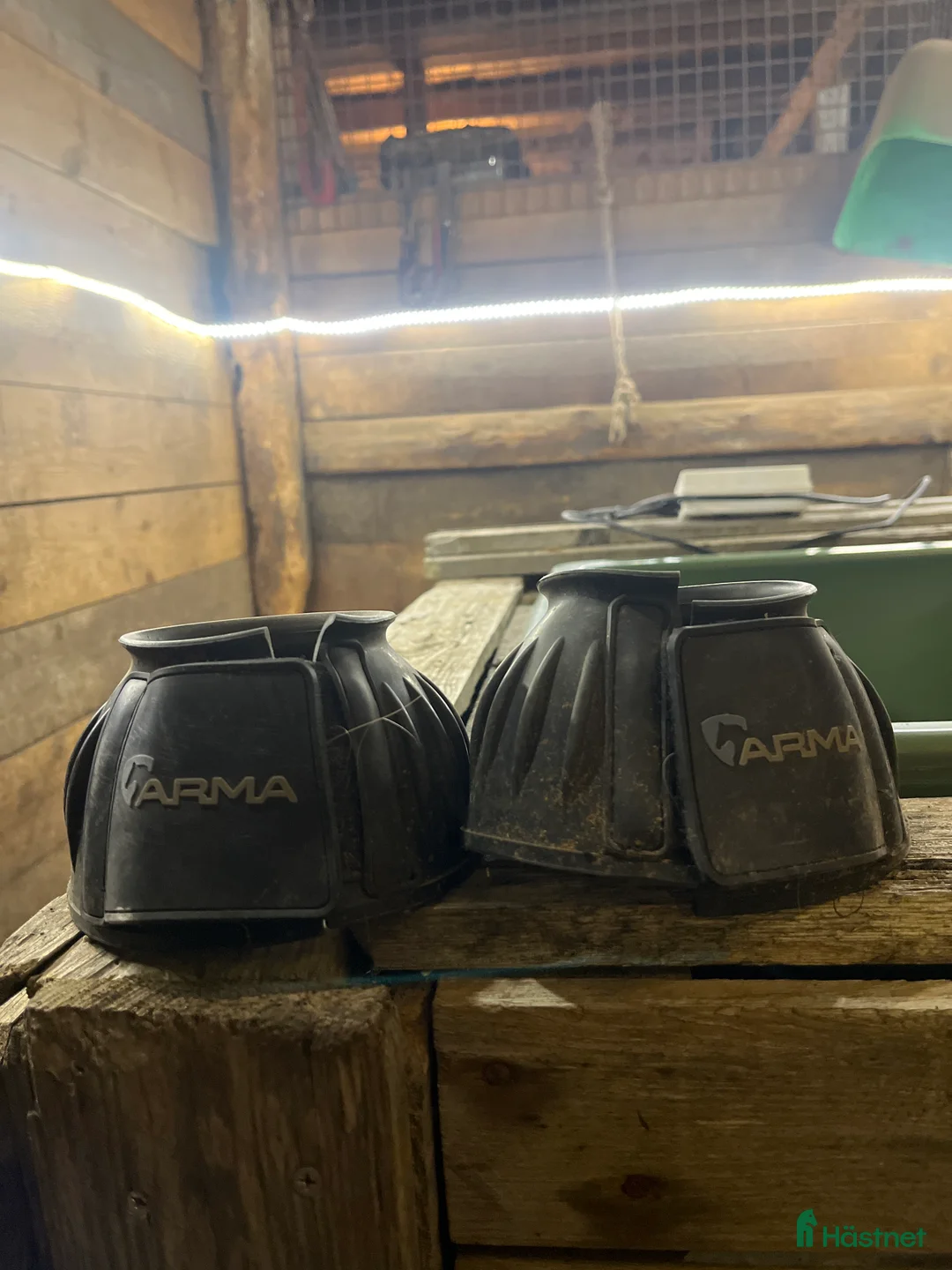 Benskydd hästutrustning till salu: Arma Gummiboots i Håcksvik - Annons 1