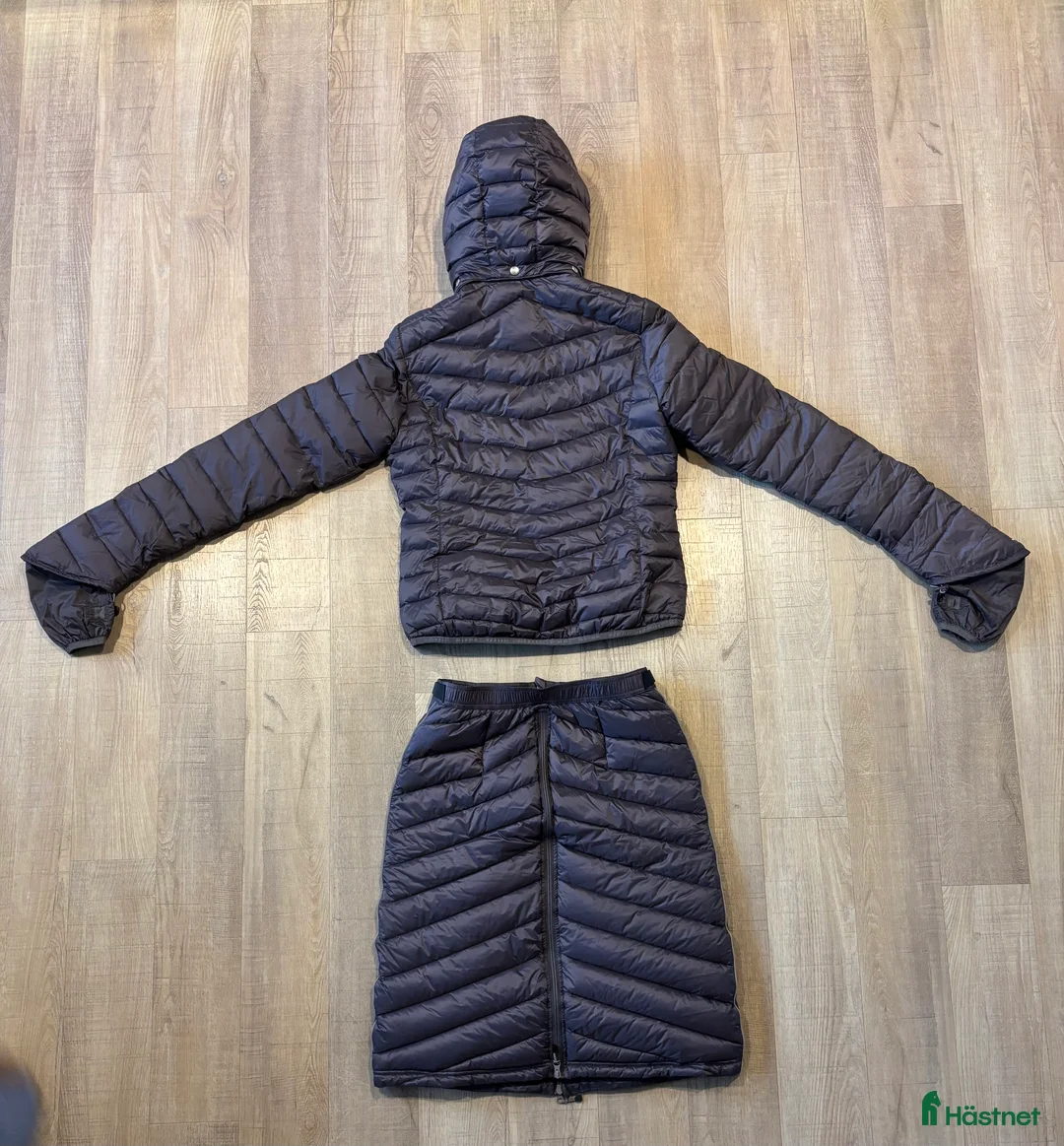 Jackor & Kavajer ryttarutrustning till salu: Uhip set jacka + ridkjol, storlek 38/40 i Onsala - Annons 5