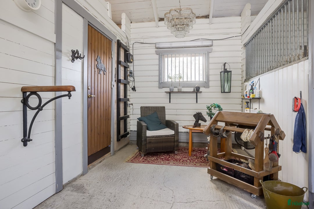  stallplats finnes: Egen del i stall på mordern hästgård nära Enköping i Stockholm - Annons 8