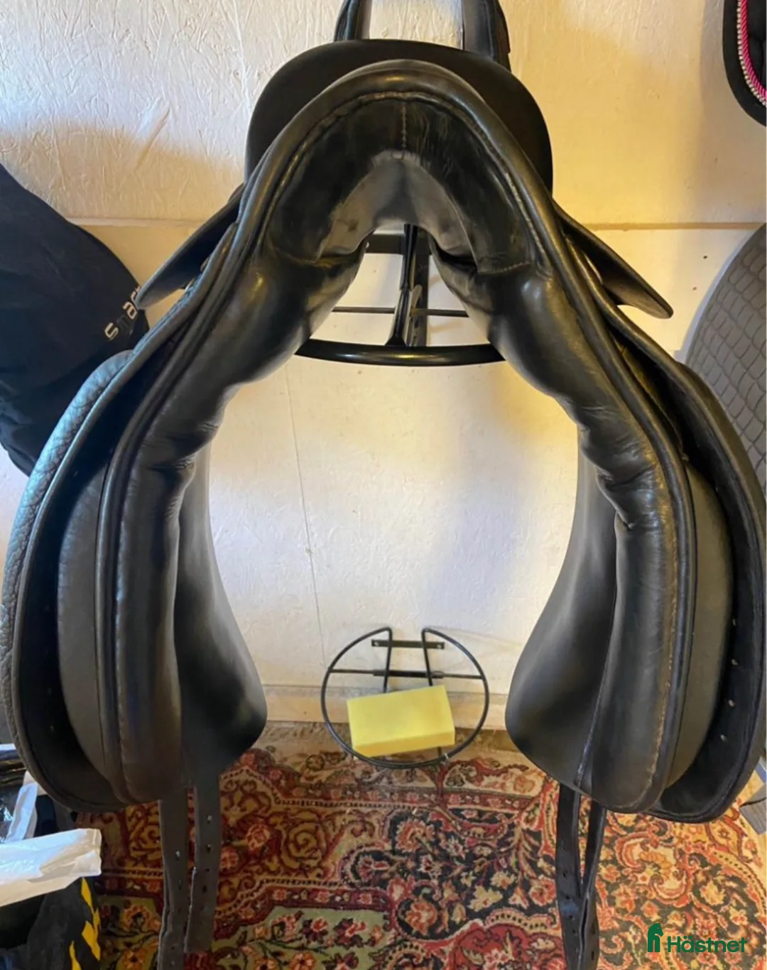 Sadlar hästutrustning till salu: Dressyrsadel cliff Barnsby 17” i Halmstad - Annons 2