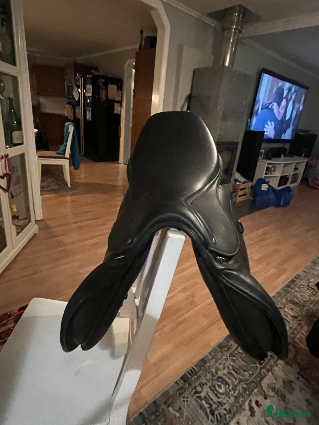 Sadlar hästutrustning till salu: Ikonic light hoppsadel till salu i Strömstad  - Annons 5