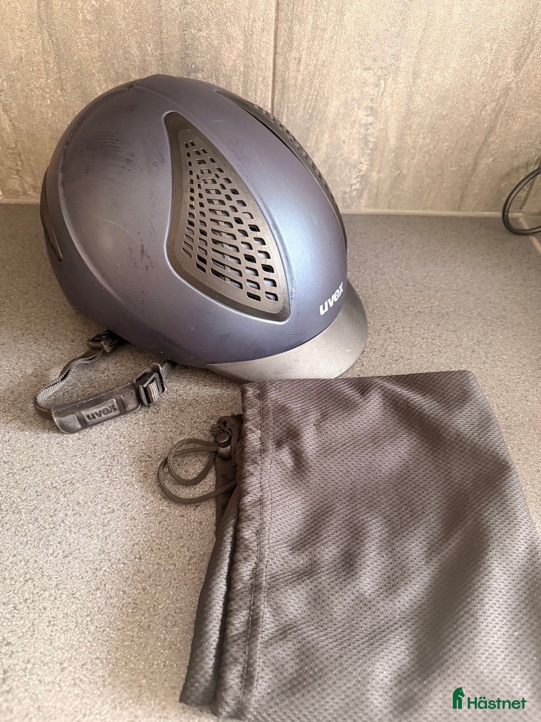 Hjälmar ryttarutrustning till salu: Exxential III MIPS ridhjälm i Malmö - Annons 5