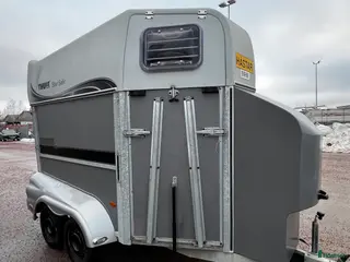 Hästtransporter fordon & transport till salu: Thule Safir frontutlast - Annons 1