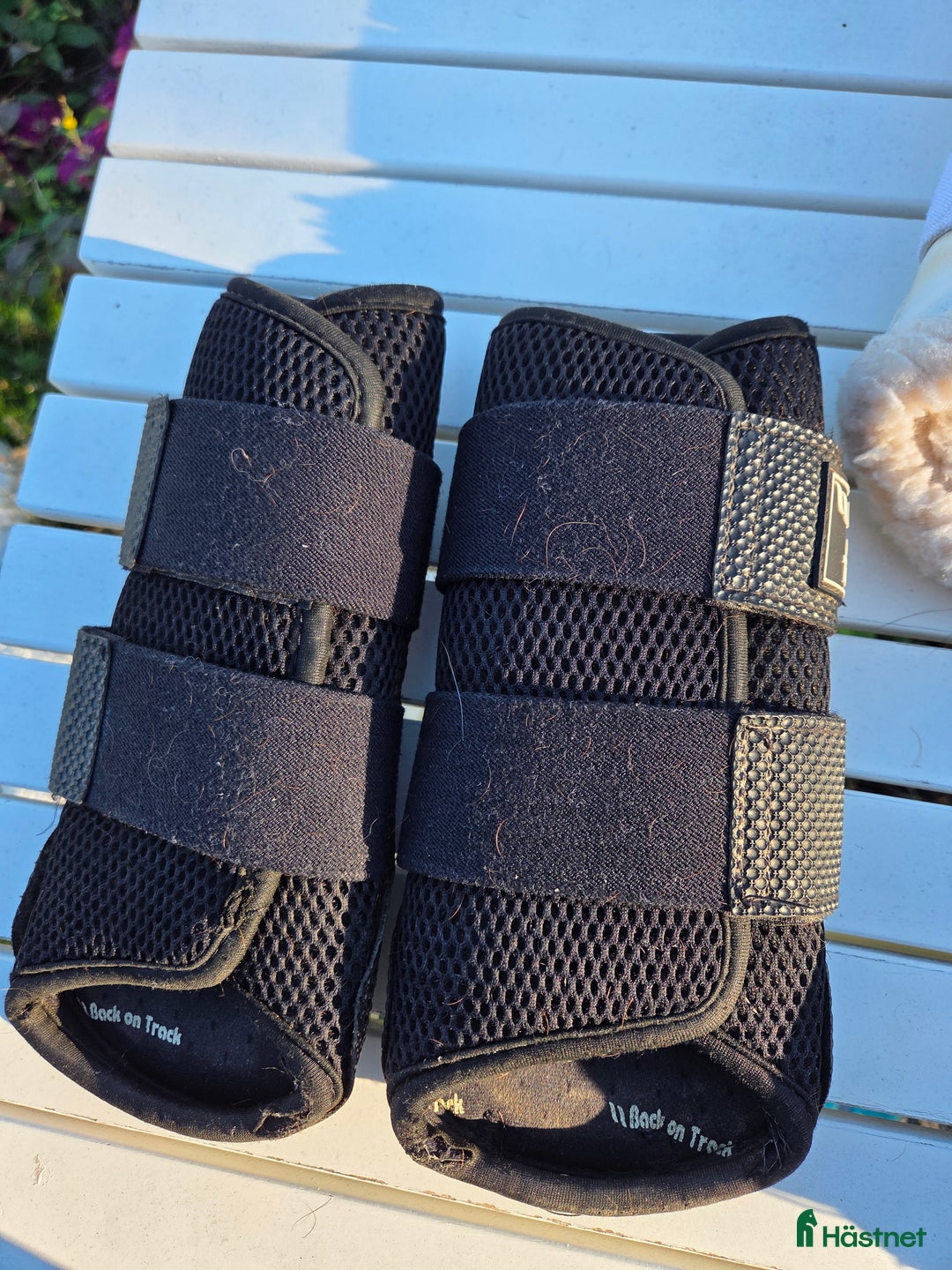 Benskydd hästutrustning till salu: Damasker och senskydd i Vikbolandet - Annons 4