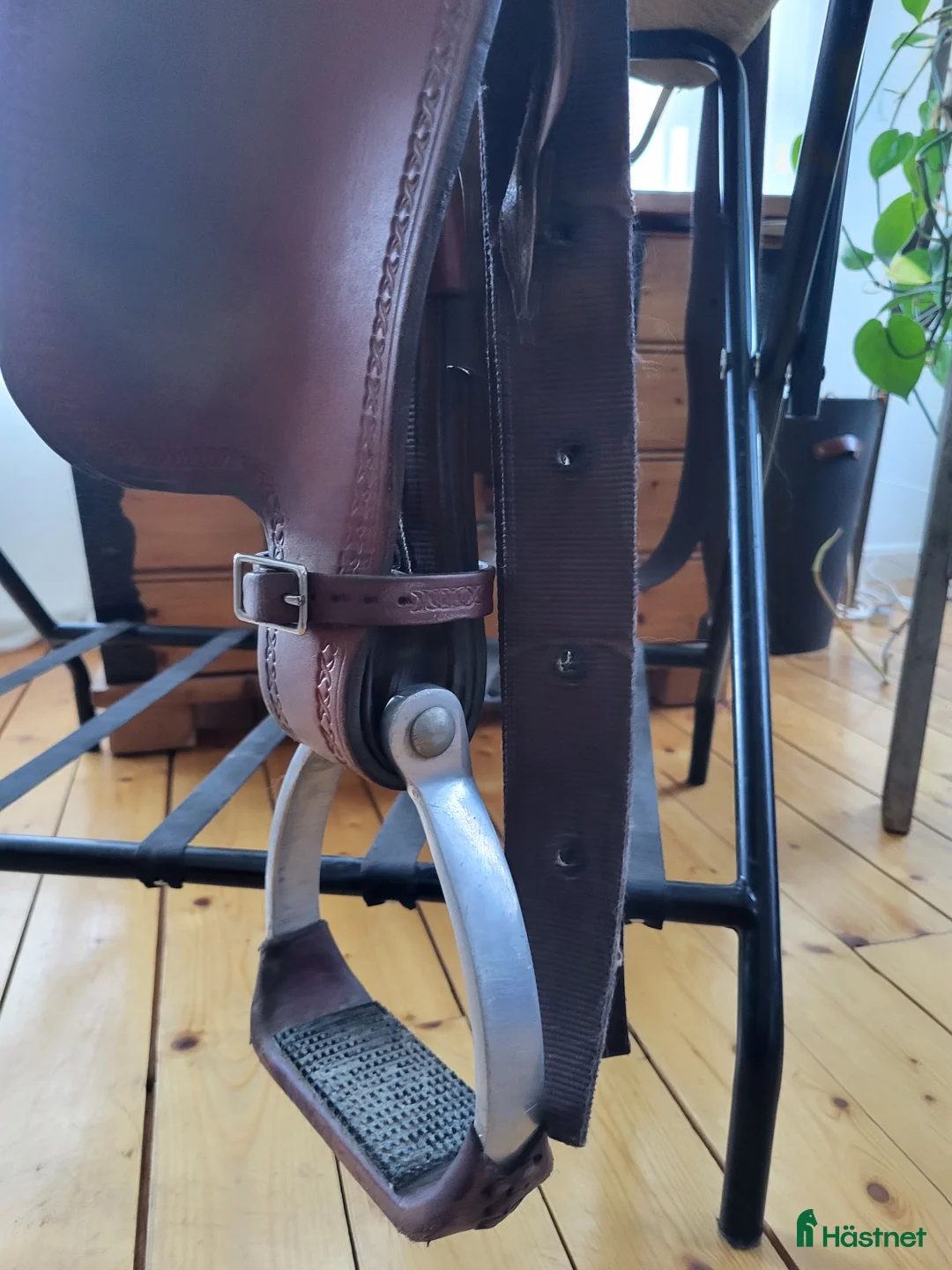 Sadlar hästutrustning till salu: Underbart skön trail sadel i Spekeröd - Annons 9