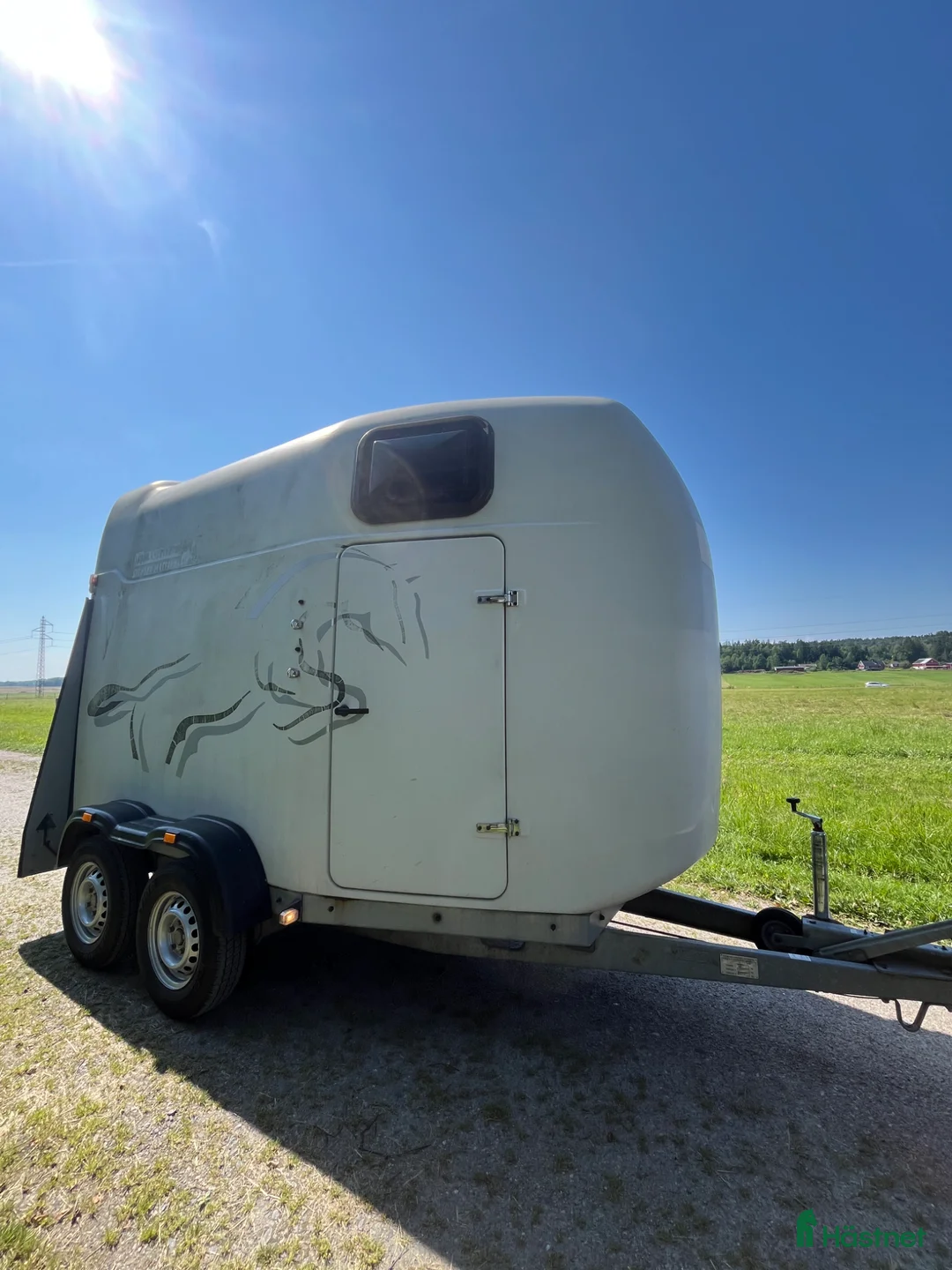 Hästtransporter  fordon & transport till salu: 630kg lastvikt B-kort nyrenoverad extra rymlig - Annons 1