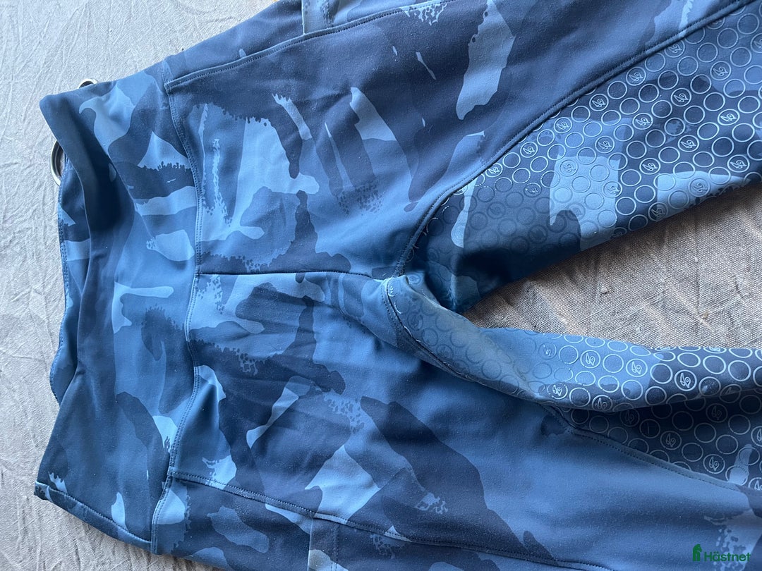 Ridbyxor ryttarutrustning till salu: Pris Ink frakt !!! Ohio camo blå  Zacsess medium i Vallentuna - Annons 2