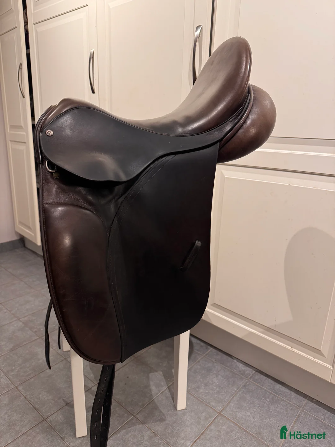 Sadlar hästutrustning till salu: County Dressyrsadel - Annons 1