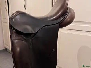 Sadlar hästutrustning County Dressyrsadel - Annons 1