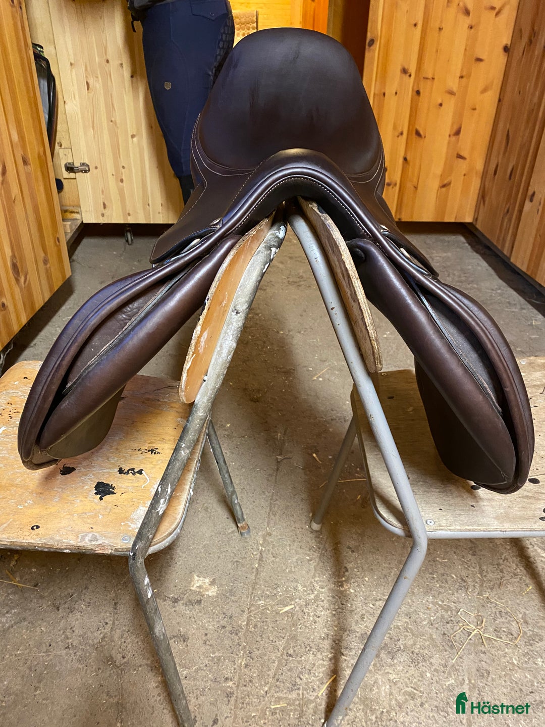 Sadlar hästutrustning till salu: Colbert brothers hoppsadel i Ljungsbro - Annons 4