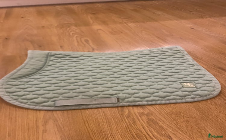 Schabrak & Vojlockar hästutrustning till salu: Ponny schabrak  i Umeå - Annons 2