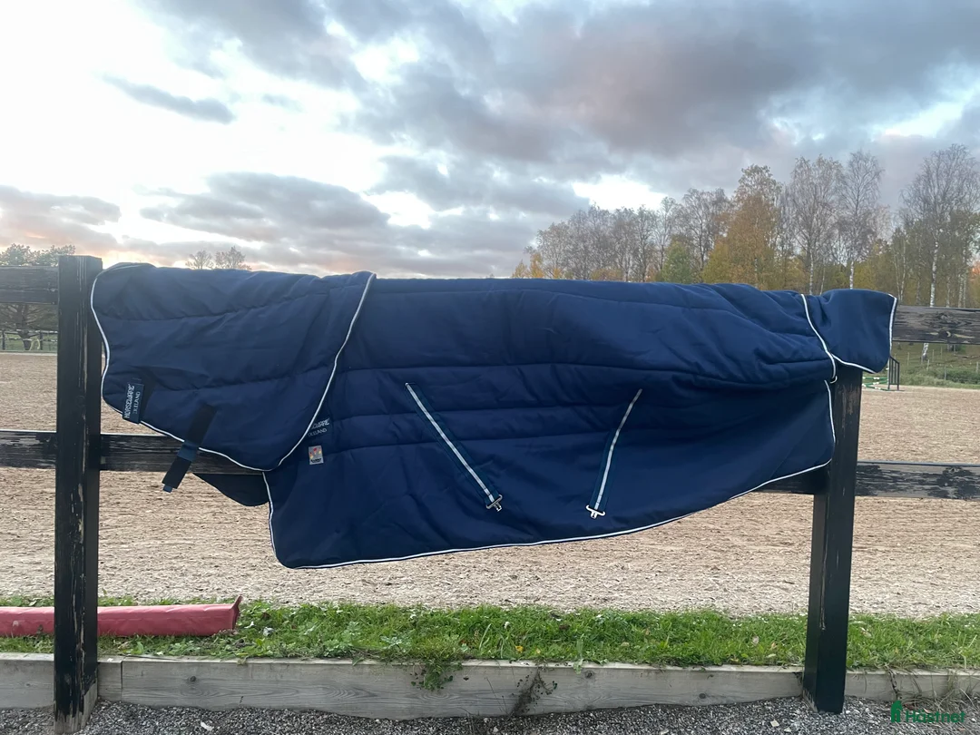 Täcken hästutrustning till salu: Rambo Vari-layer 450g i Vallentuna - Annons 2