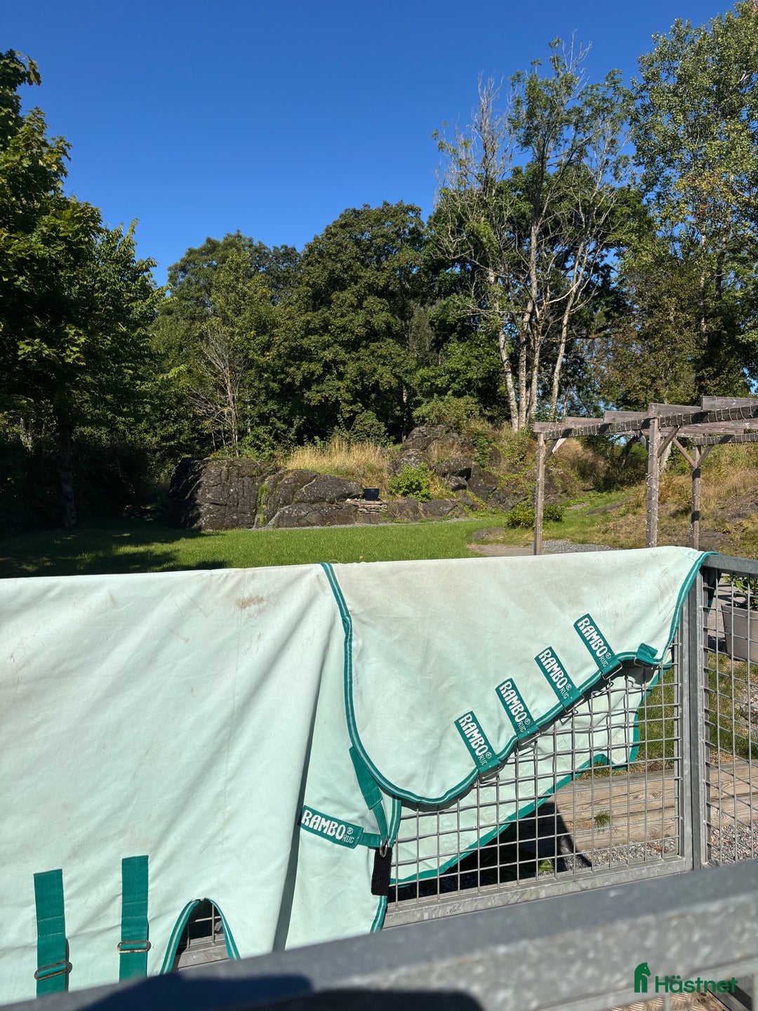 Täcken hästutrustning till salu: Horseware Rambo i Gråbo - Annons 6