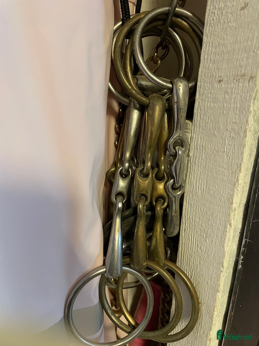 Bett hästutrustning till salu: Tredelade tränsbett 12.5 och 13.5 i Vallentuna - Annons 1