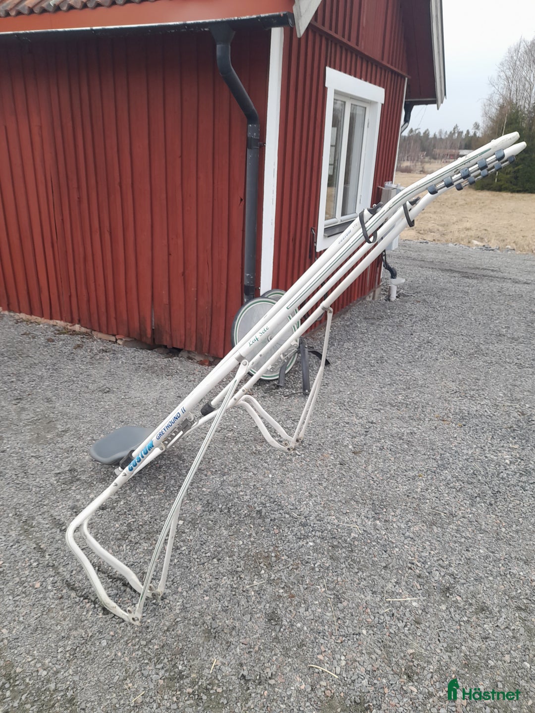 Travvagnar trav till salu: Coustom greyhound II i Kil - Annons 5